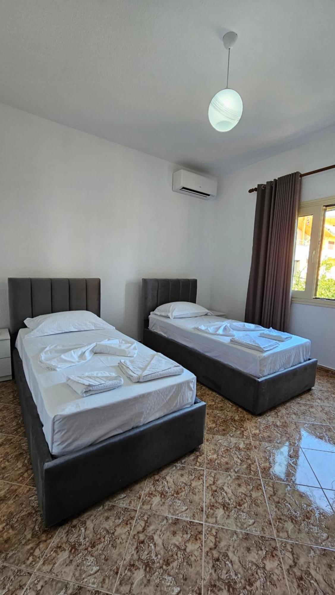 Fani'S Apartment Dıraç Dış mekan fotoğraf